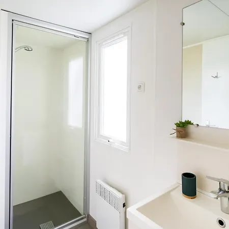 אתר קמפינג Les Oyats 4*